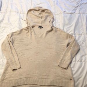 american eagle creme sweater